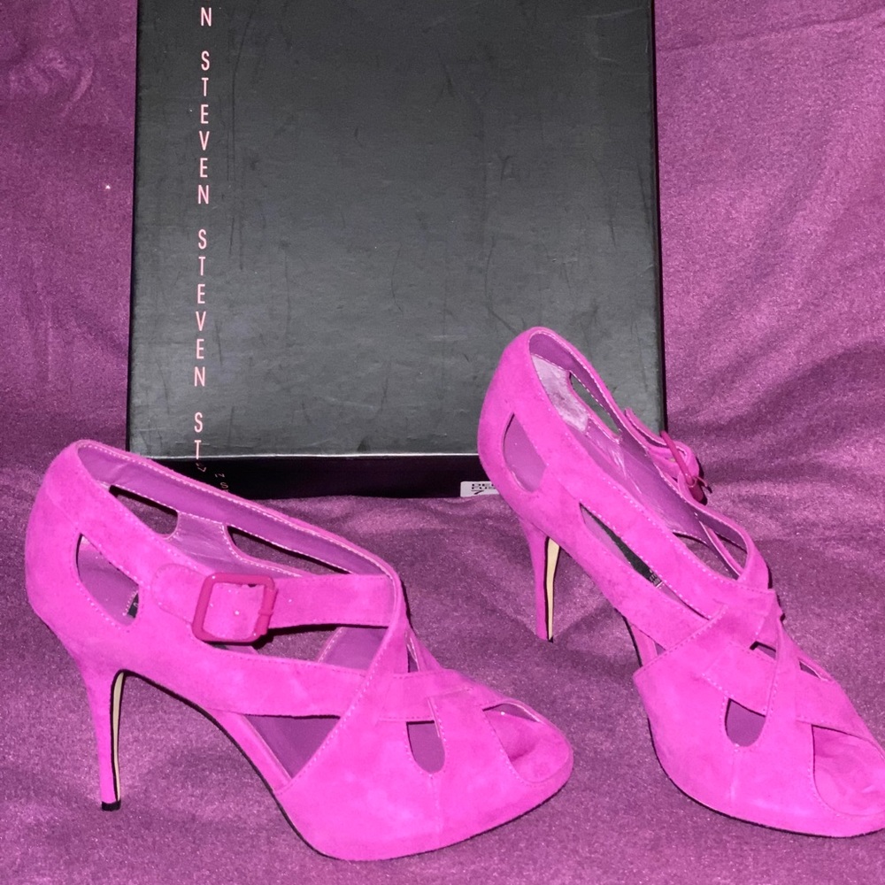 Steve Madden high heel shoe booties